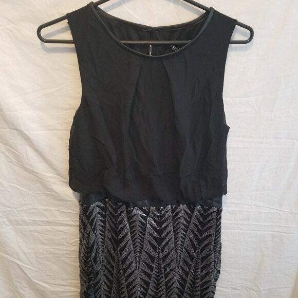 GUESS Sparkly Blouse and Sequin Dress Size 6 NWT - Picture 1 of 4